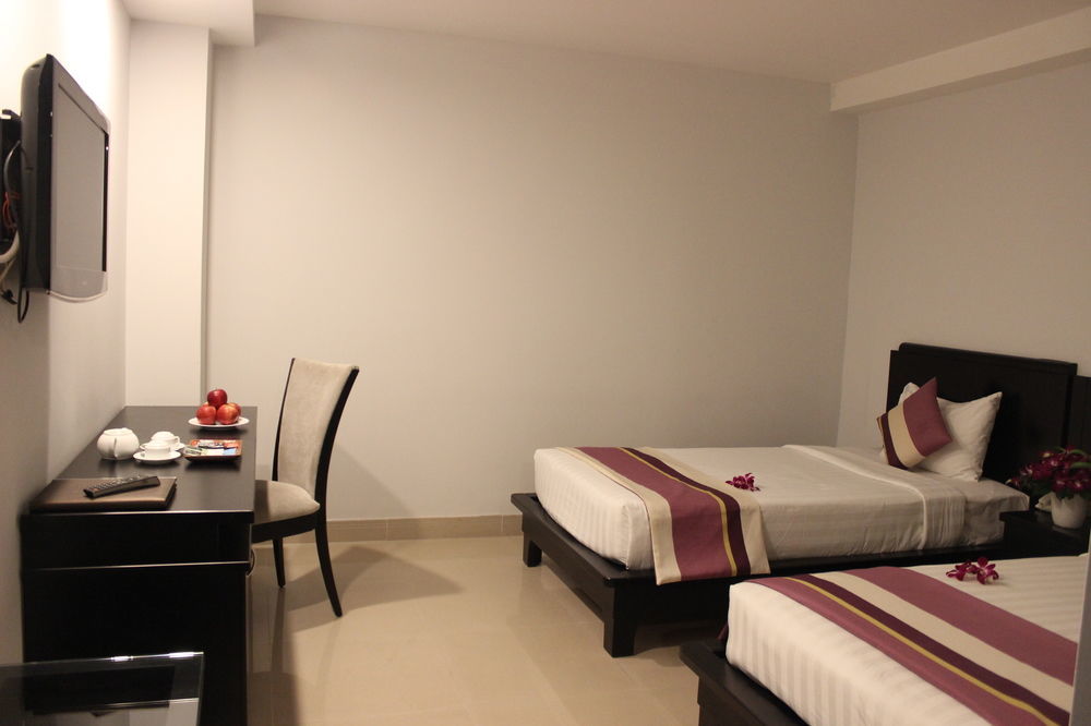 Lavender Hotel Хошимин Экстерьер фото
