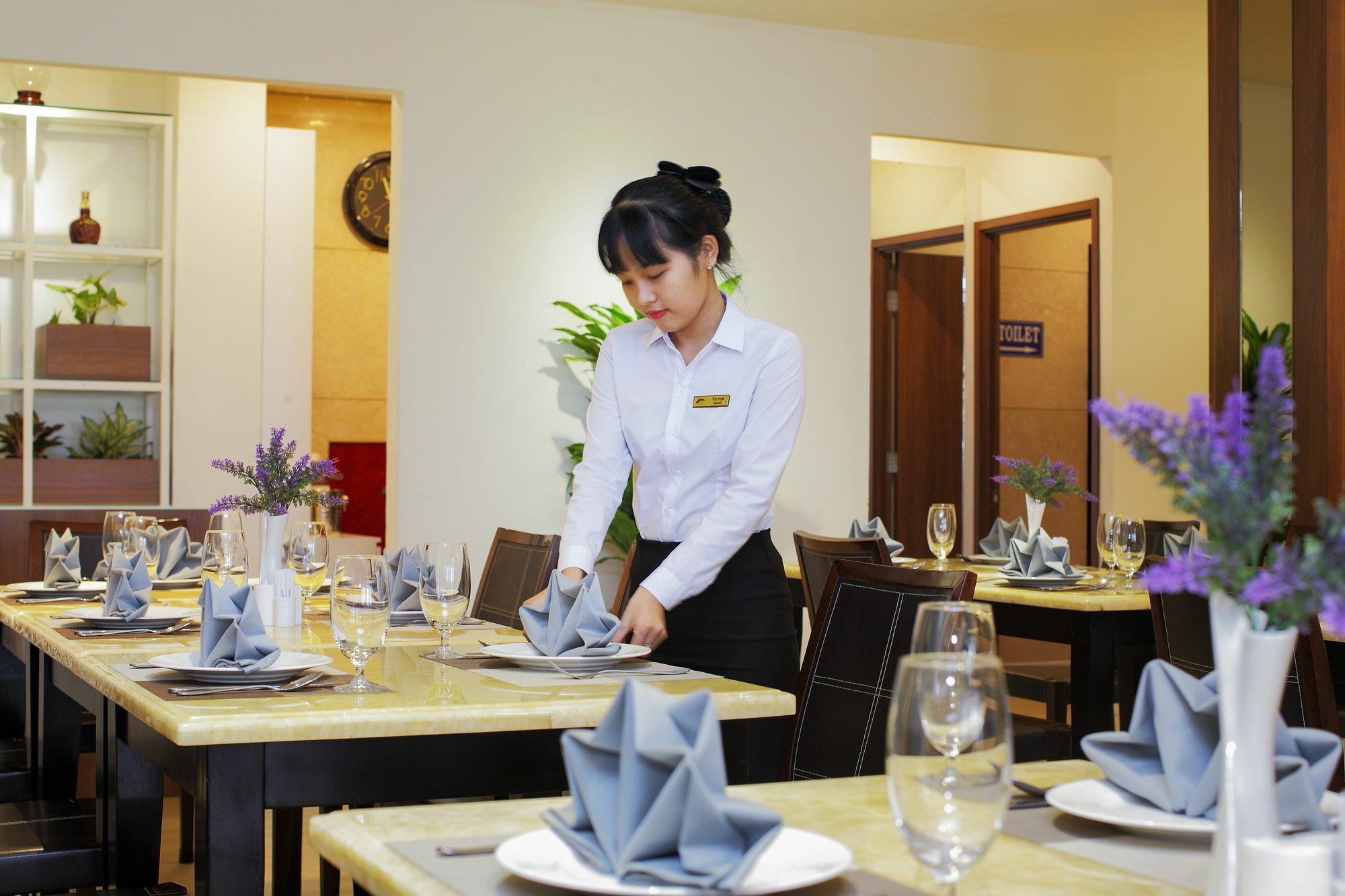 Lavender Hotel Хошимин Экстерьер фото