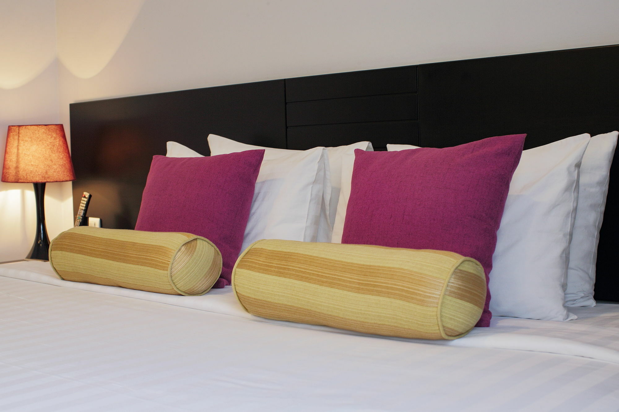 Lavender Hotel Хошимин Экстерьер фото